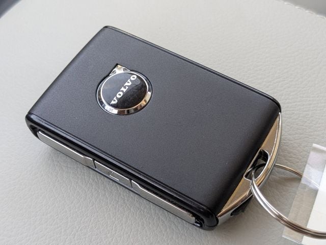 2026 Volvo XC40 Ultra - Photo 32