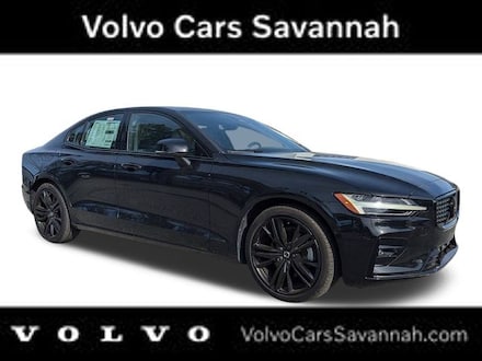 2024 Volvo S60 B5 Plus Black Edition Sedan