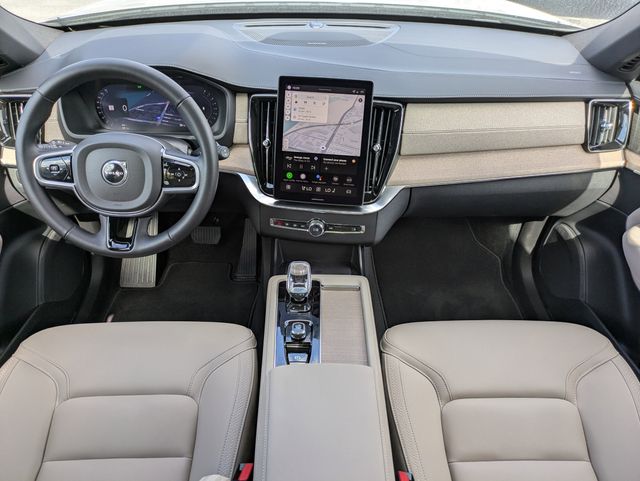 2026 Volvo XC90 Plus - Photo 21