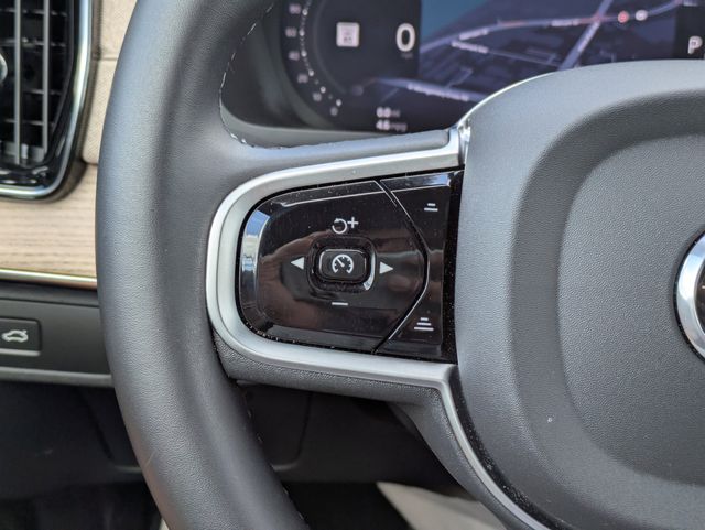 2026 Volvo XC90 Plus - Photo 33