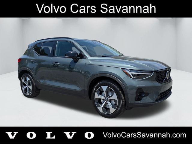 2026 Volvo XC40