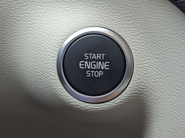 2026 Volvo XC40 Ultra - Photo 32
