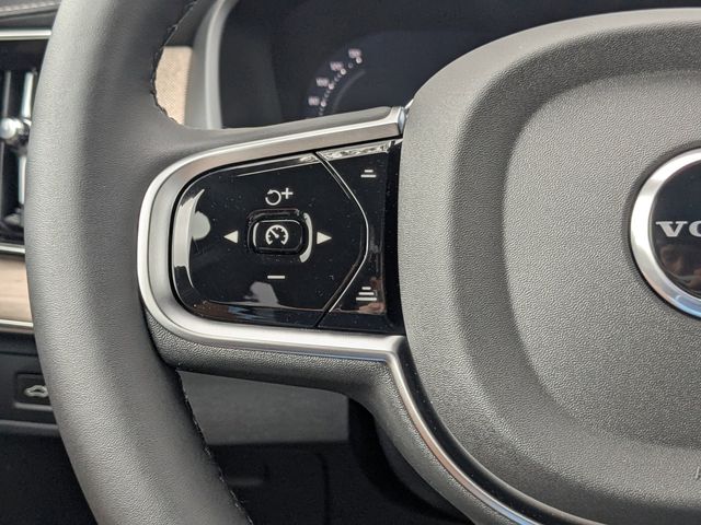 2026 Volvo XC90 Plus - Photo 33