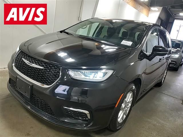2023 Chrysler Pacifica's photo