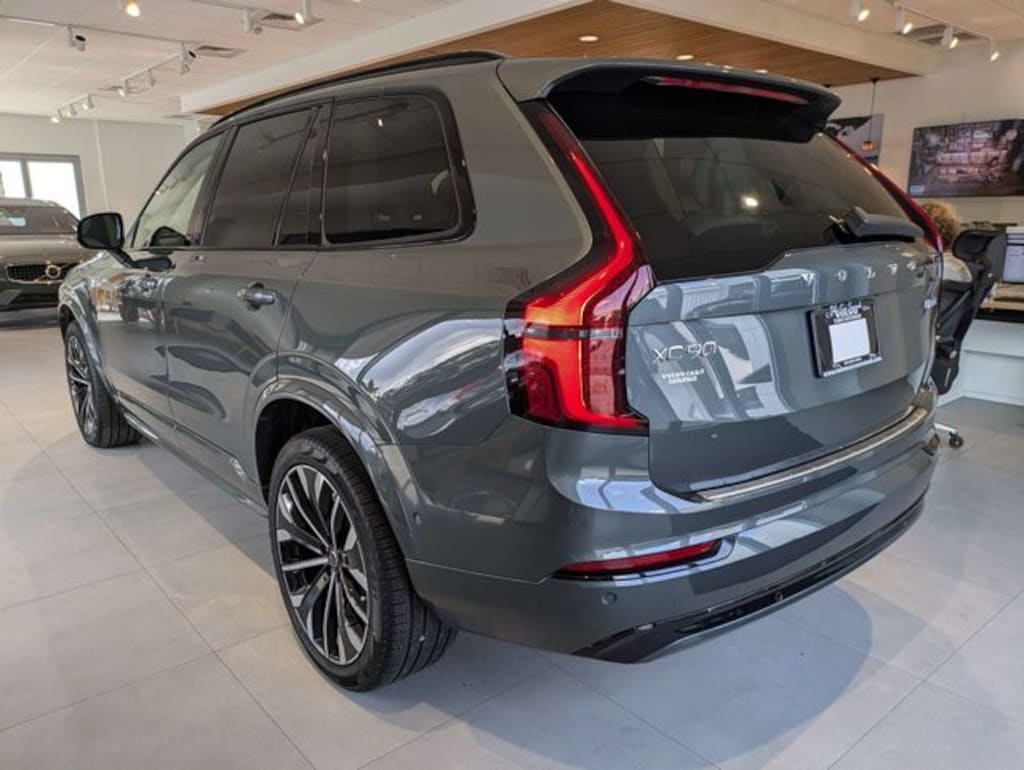 New 2027 Volvo XC90 B6 Ultra Dark Theme 6-Seater SUV
