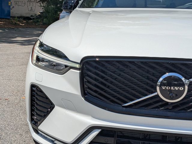 2026 Volvo XC60 Plus - Photo 10