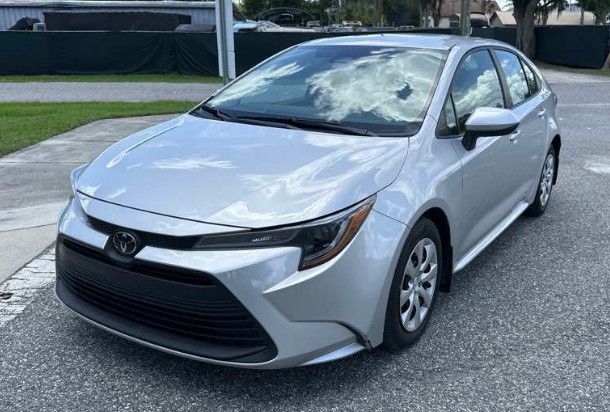 2024 Toyota Corolla LE CVT's photo
