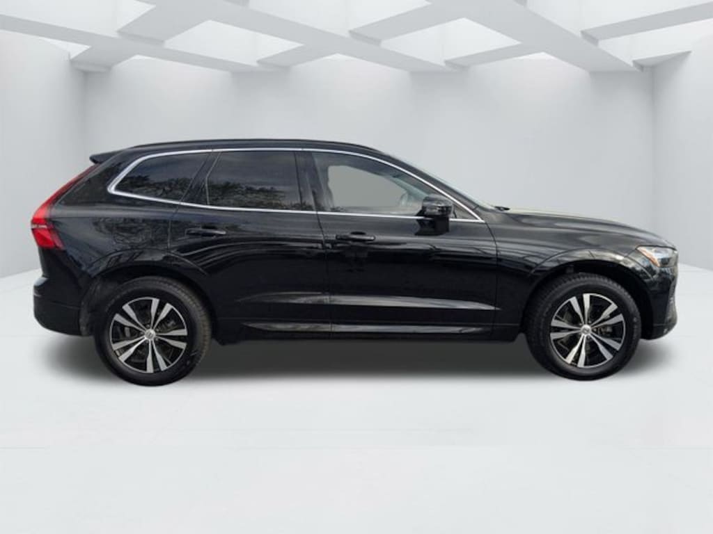Used 2023 Volvo XC60 B5 Core SUV