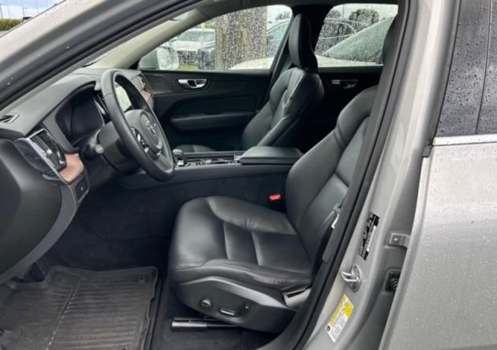 Used 2023 Volvo XC60 B5 Plus Bright Theme SUV