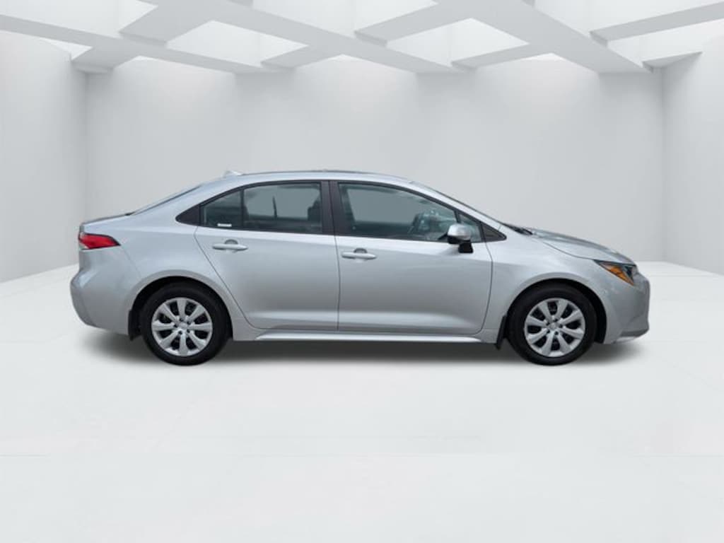 Used 2024 Toyota Corolla LE Sedan