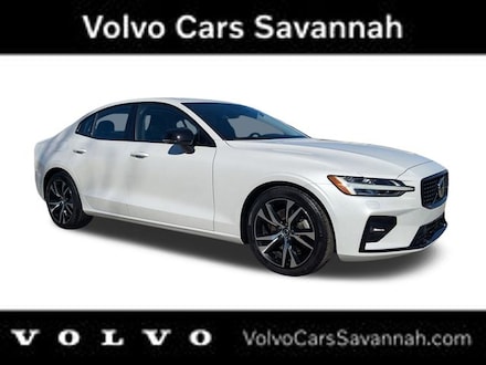 2025 Volvo S60 B5 Core Sedan