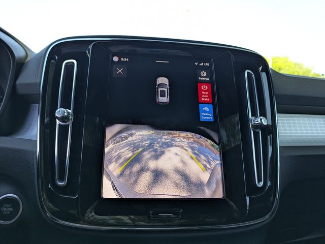 2025 Volvo XC40 Core - Photo 28