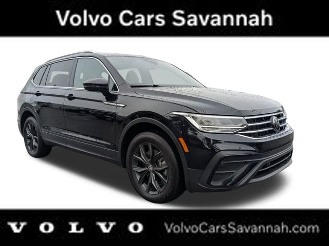 2024 Volkswagen Tiguan SE's photo