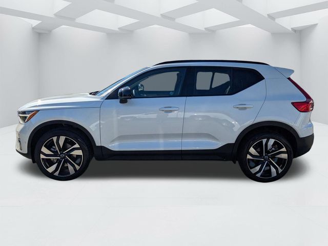 2026 Volvo XC40 Ultra - Photo 7