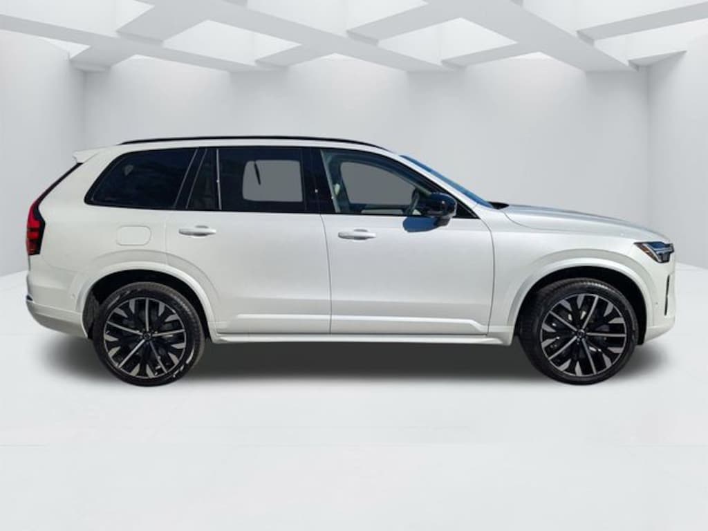New 2026 Volvo XC90 B6 Ultra Dark Theme 6-Seater SUV