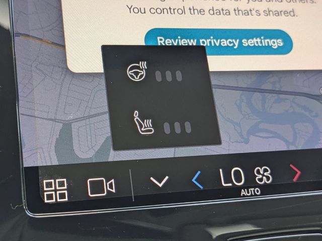 2025 Volvo XC40 Plus - Photo 29