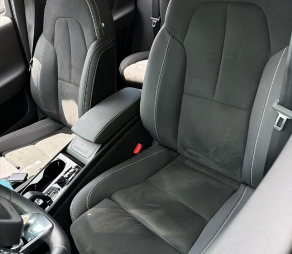 Used 2023 Volvo XC40 B5 Plus Dark Theme SUV