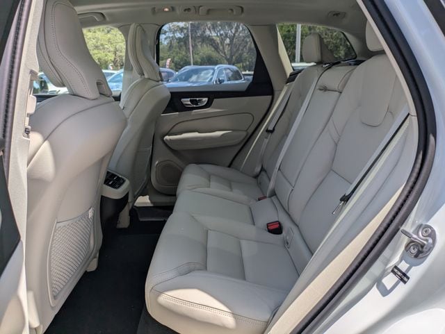 2026 Volvo XC60 Ultra - Photo 14