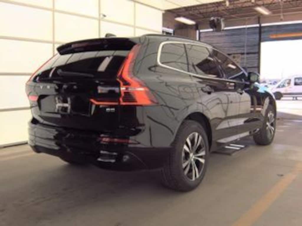 Used 2023 Volvo XC60 B5 Core SUV