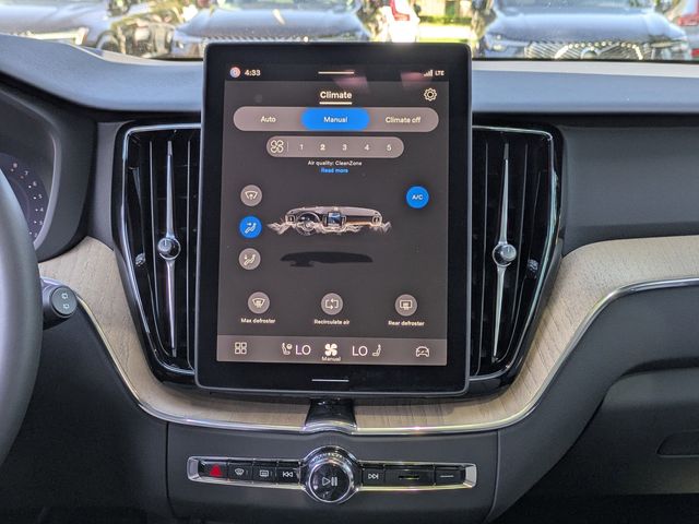 2026 Volvo XC60 Core - Photo 24