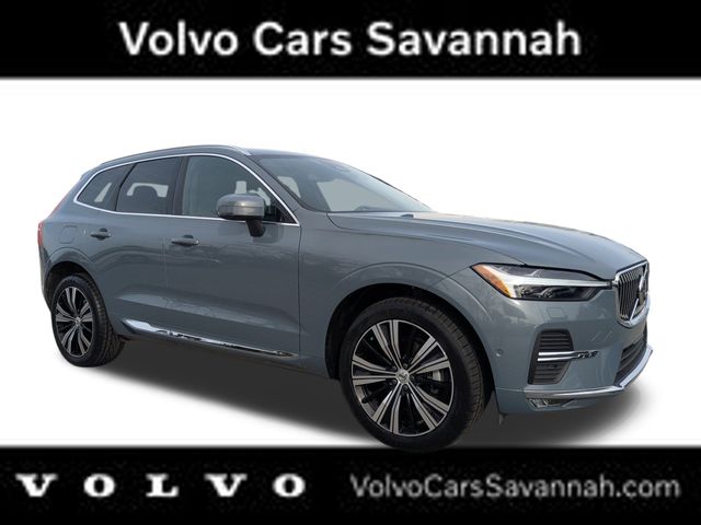 2023 Volvo XC60 Plus's photo