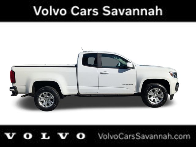 2022 Chevrolet Colorado LT photo 2