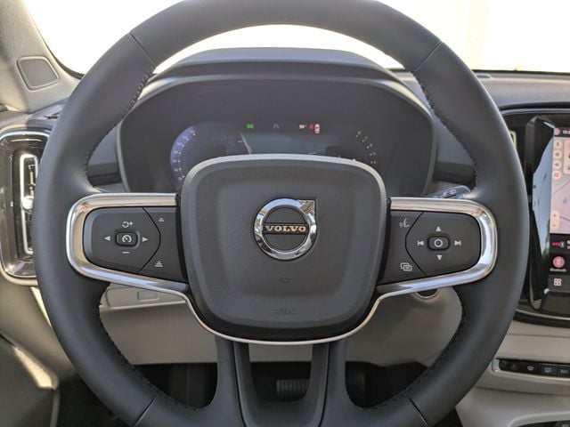 2026 Volvo XC40 Plus - Photo 34