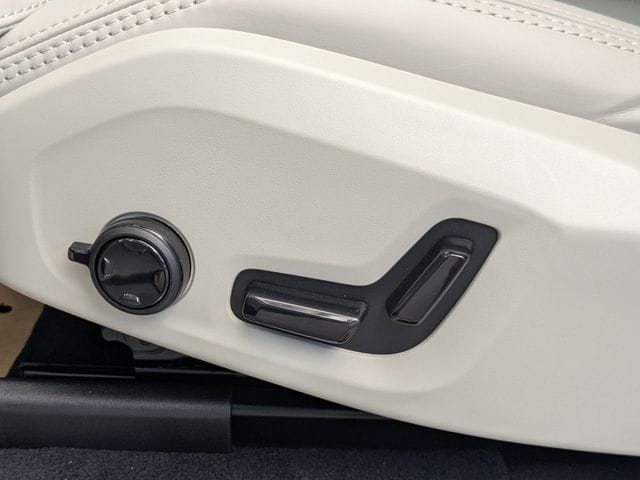 2026 Volvo XC90 Ultra - Photo 20