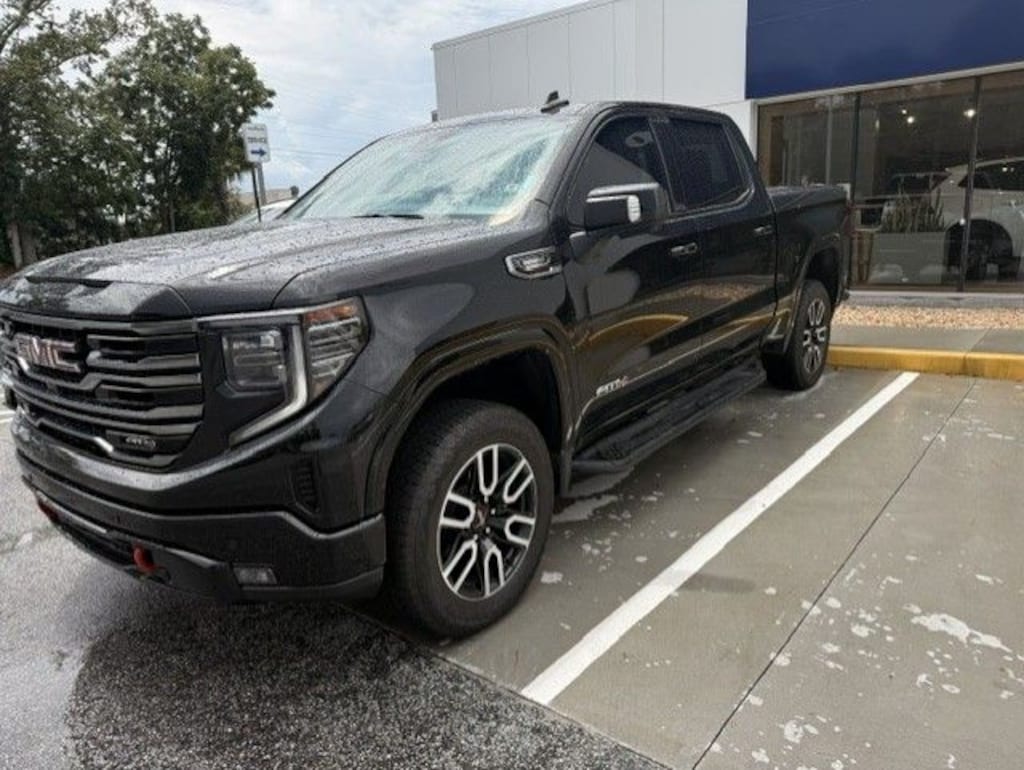 Used 2025 GMC Sierra 1500 AT4 Truck