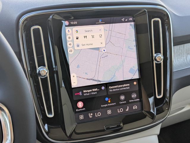 2026 Volvo XC40 Plus - Photo 28