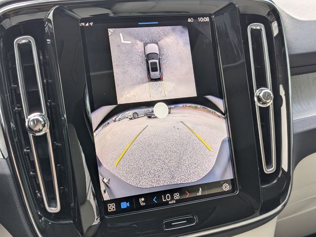 2025 Volvo XC40 Plus - Photo 27