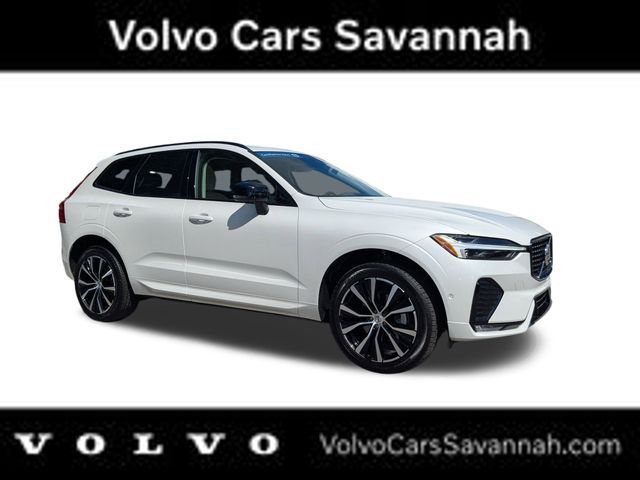 2025 Volvo XC60 B5 Plus Dark Theme