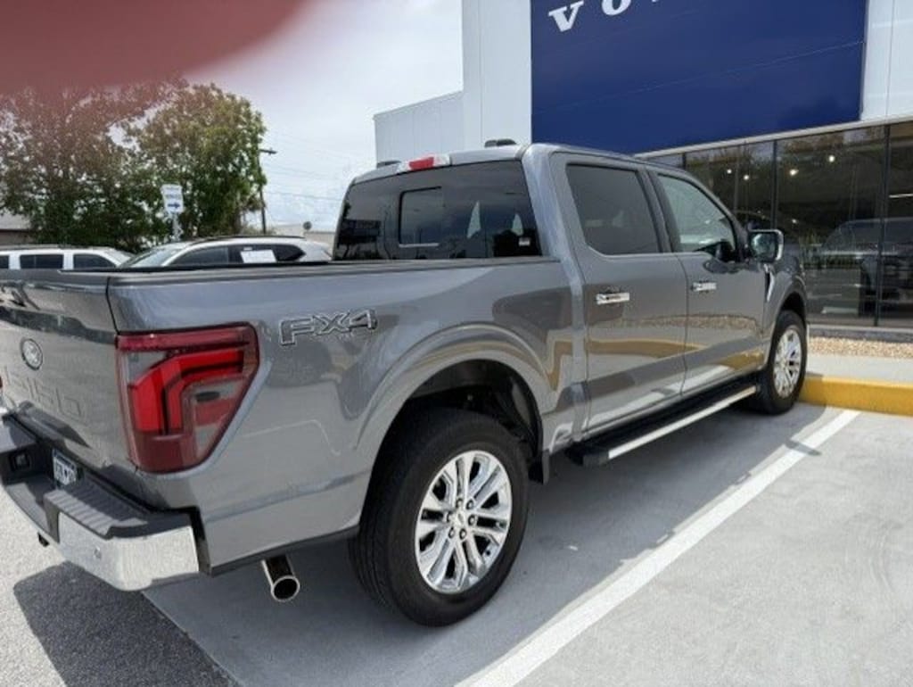Used 2024 Ford F-150 Lariat Truck