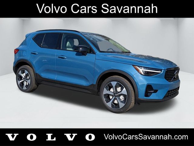 2025 Volvo XC40 Plus