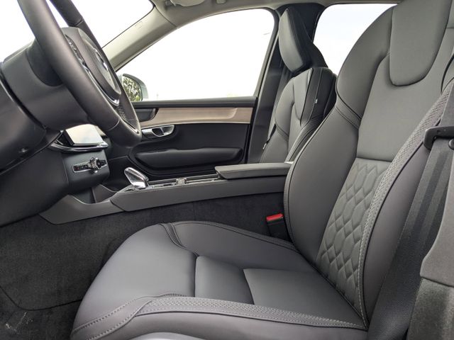 2025 Volvo XC90 Plus - Photo 25