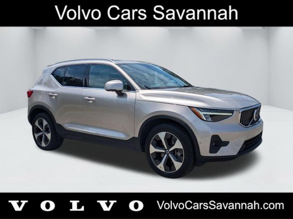 Certified 2024 Volvo XC40 B5 Plus Bright Theme SUV