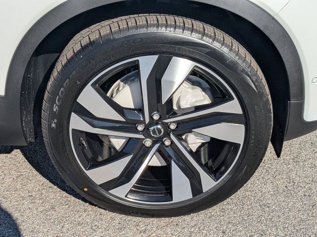 2026 Volvo XC40 Ultra - Photo 14