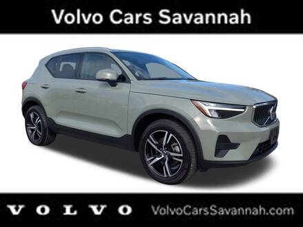 2023 Volvo XC40 B5 Core SUV