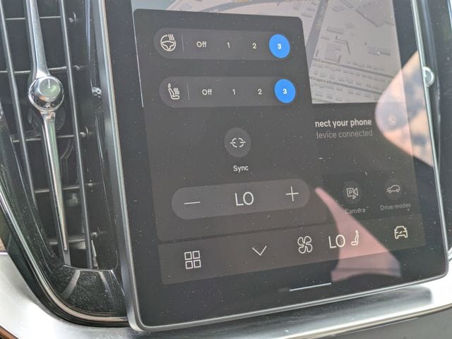 2026 Volvo XC90 Plus - Photo 31