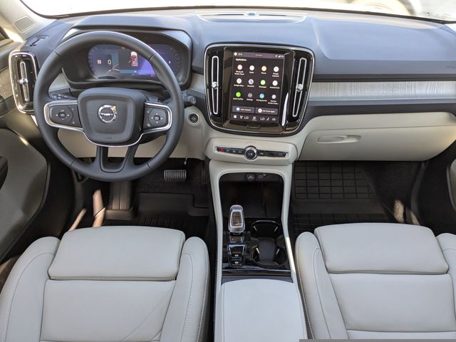 2026 Volvo XC40 Ultra - Photo 15
