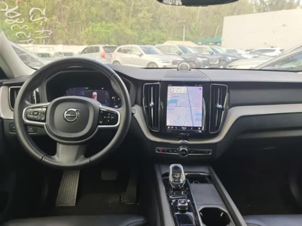 Used 2022 Volvo XC60 B5 Inscription SUV