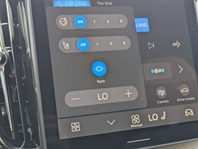 2026 Volvo XC60 Plus - Photo 24