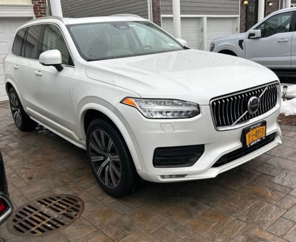 Used 2023 Volvo XC90 B5 Core SUV