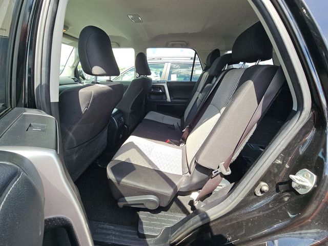 2024 Toyota 4Runner SR5 photo 4