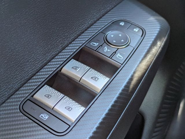 2023 Mitsubishi Outlander Plug-In Hybrid SEL - Photo 29
