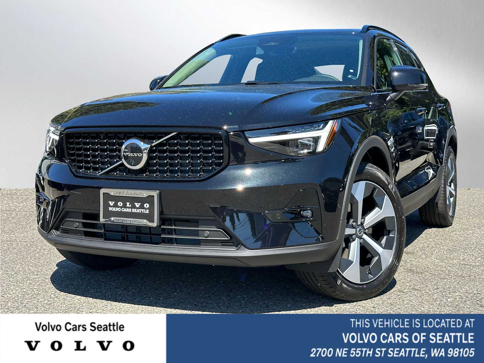 2025 Volvo XC40 Plus's photo