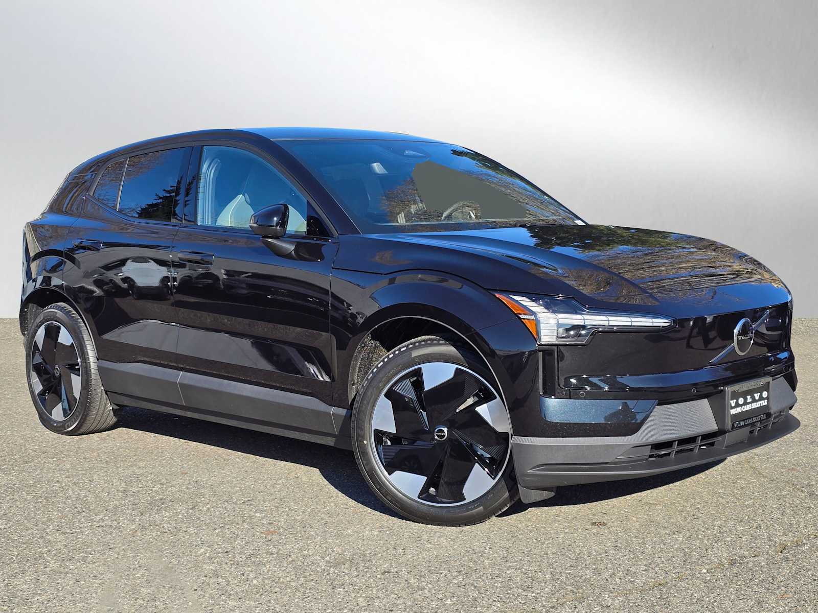 2026 Volvo EX30 Twin Motor Performance Plus's photo