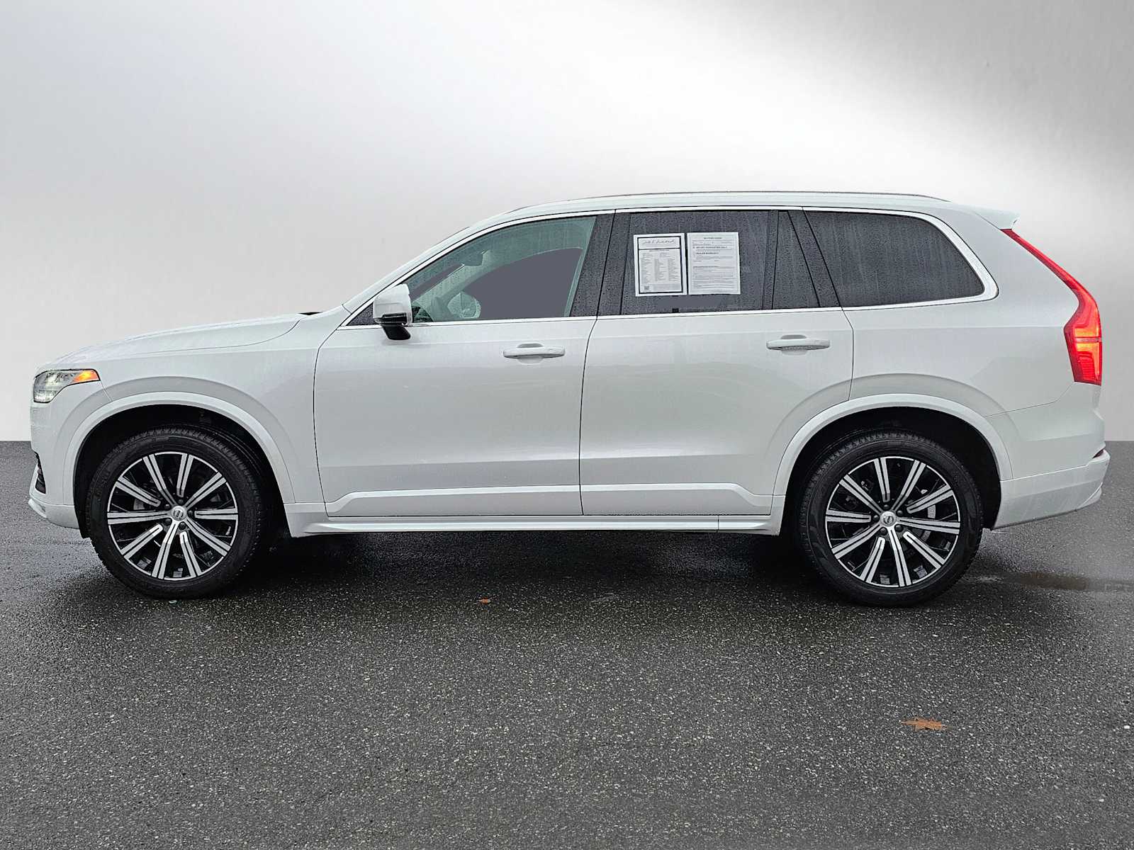 2023 Volvo XC90 B5 AWD Core photo 4