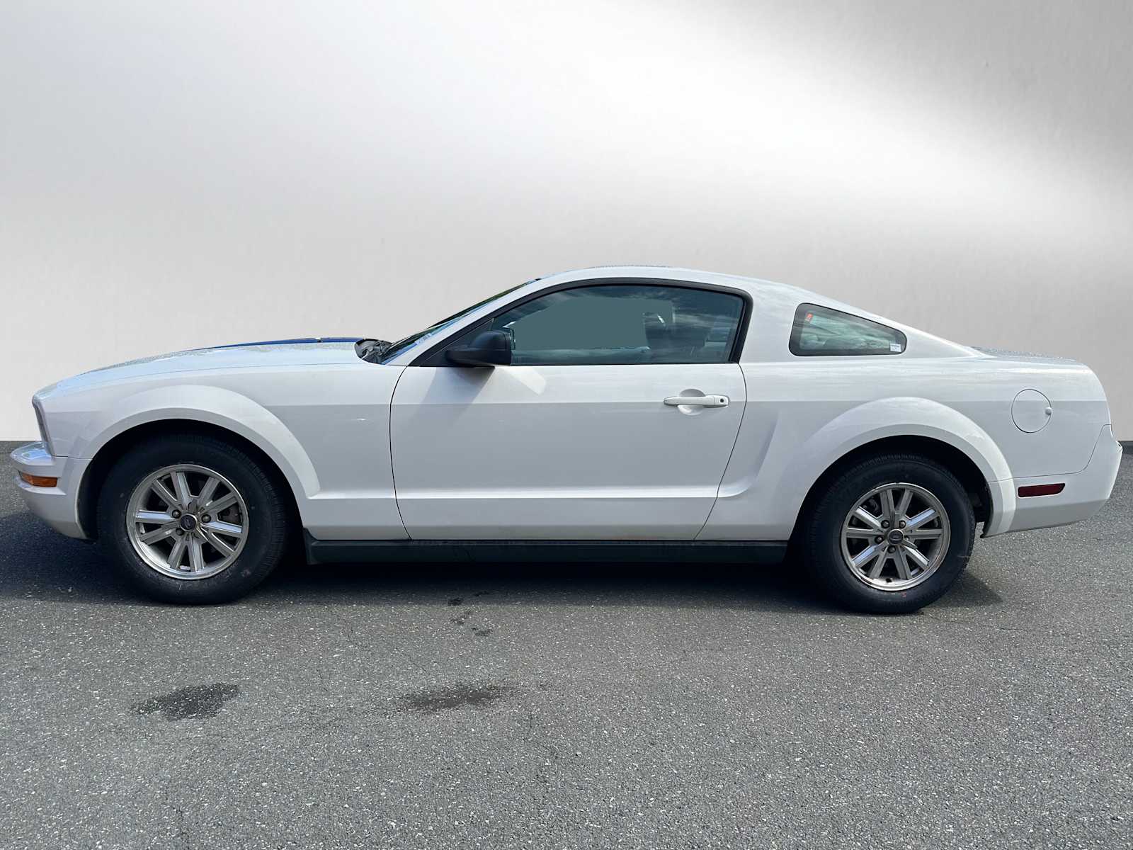 Used 2007 Ford Mustang Deluxe with VIN 1ZVFT80N175308266 for sale in Seattle, WA