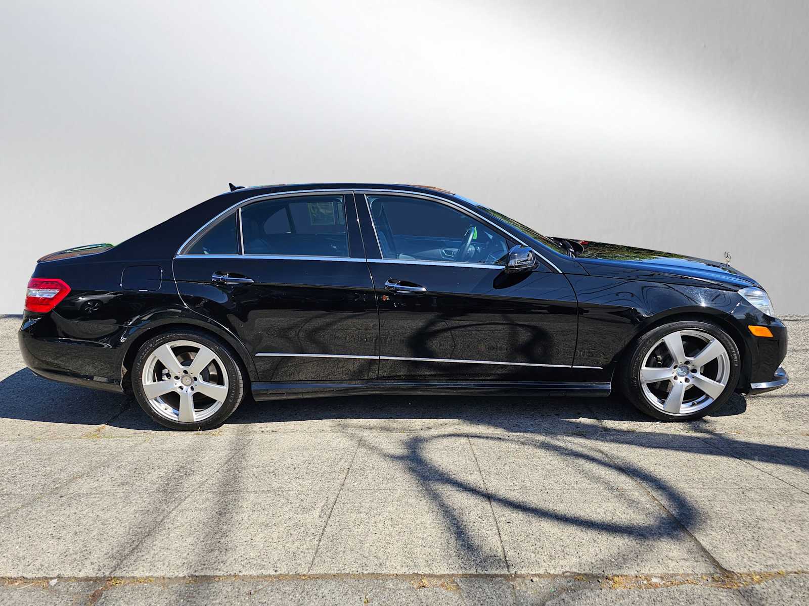 Used 2010 Mercedes-Benz E-Class E350 Luxury with VIN WDDHF8HB3AA099890 for sale in Seattle, WA